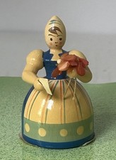 847/26 Figur Mädchen Frau