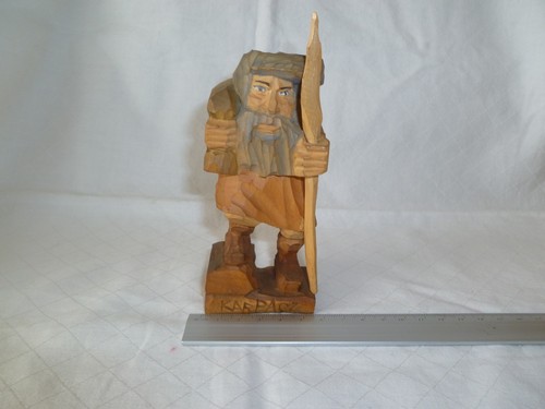 Alte geschnitzte figur - geschnitzte,