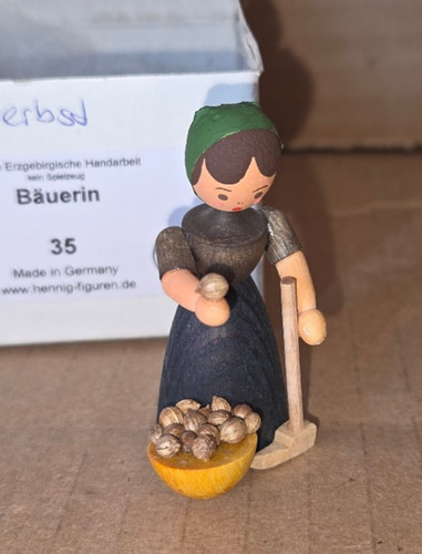 Miniaturfigur bäuerin - bäuerin,